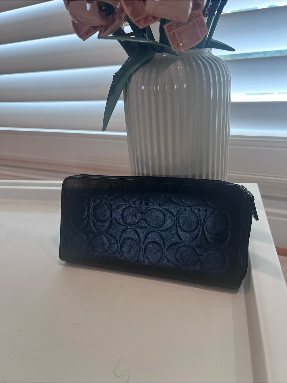Mens‘ Coach Black Embossed Signature Zip Long Wallet
